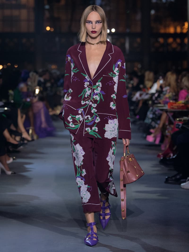 valntino Pierpaolo Piccioli 2022 ss PFW runway looks show