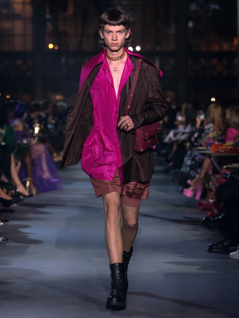 valntino Pierpaolo Piccioli 2022 ss PFW runway looks show