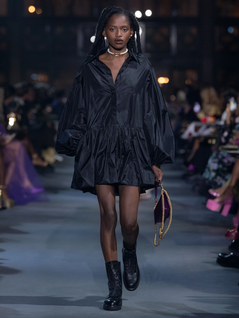 valntino Pierpaolo Piccioli 2022 ss PFW runway looks show
