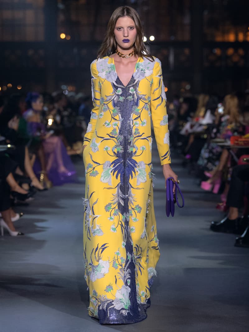 valntino Pierpaolo Piccioli 2022 ss PFW runway looks show