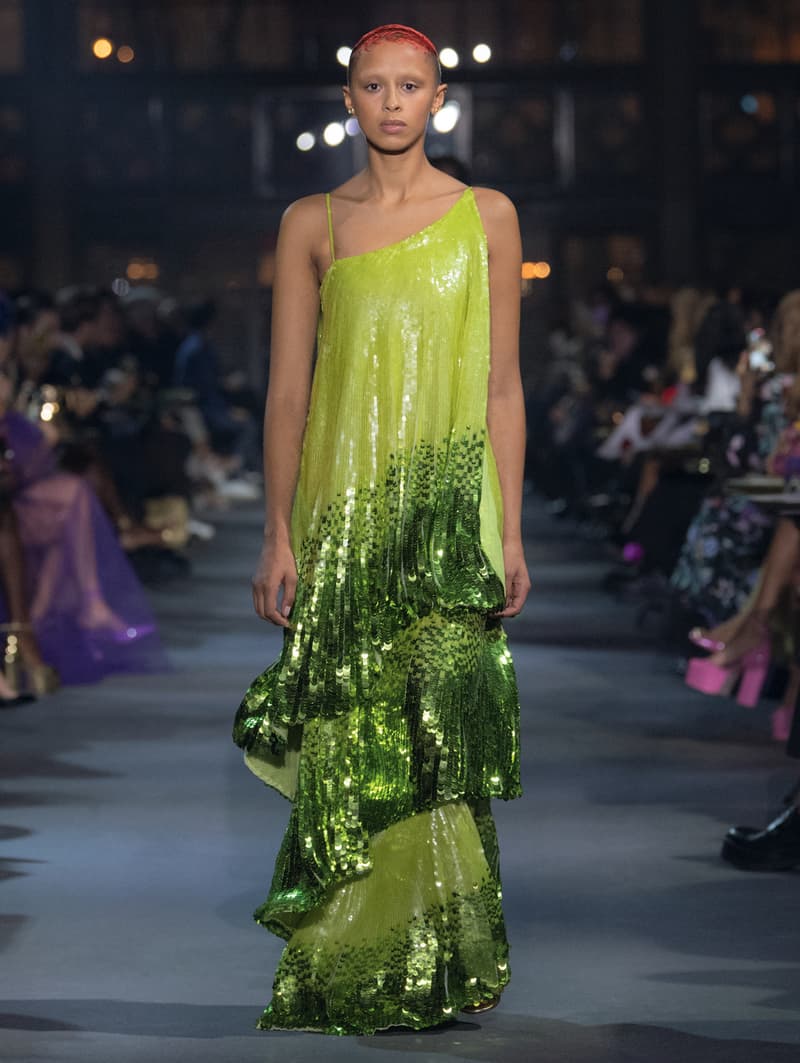 valntino Pierpaolo Piccioli 2022 ss PFW runway looks show