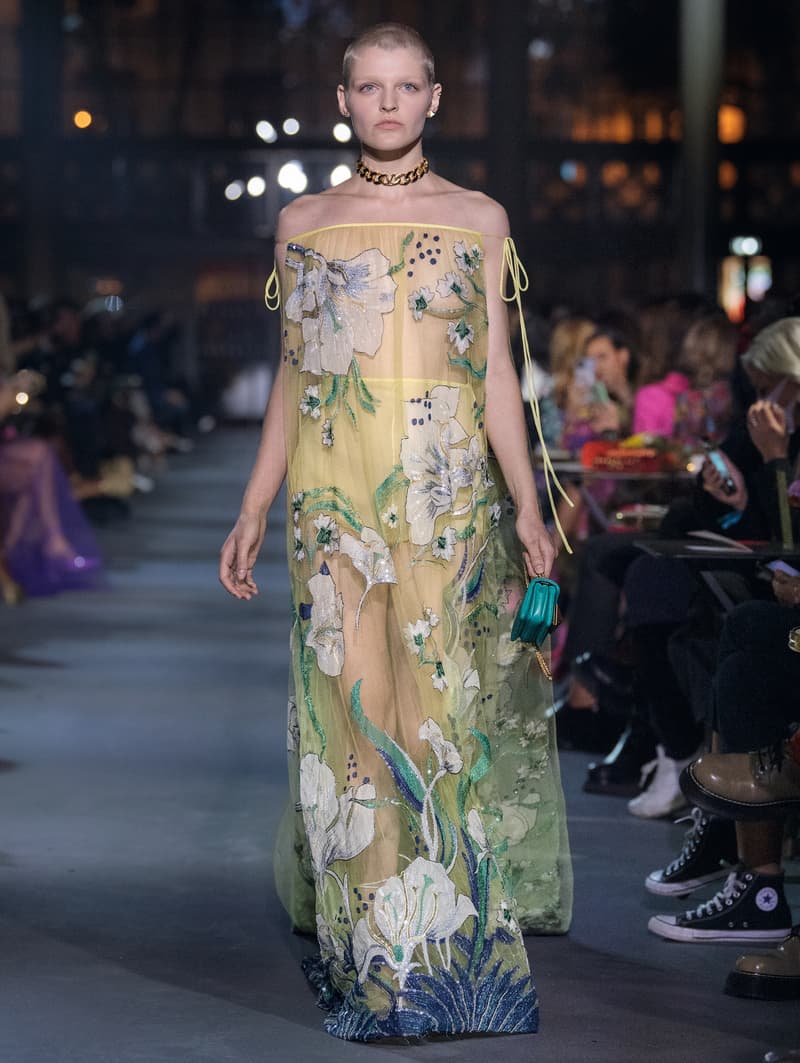 valntino Pierpaolo Piccioli 2022 ss PFW runway looks show