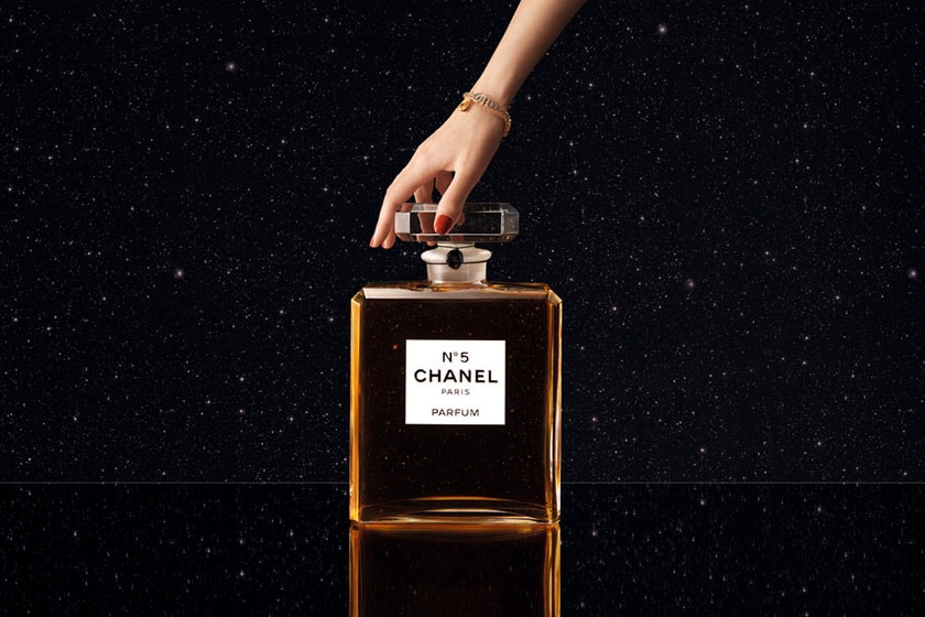 Chanel 2021 Christmas collection N5 Fragrance makeup