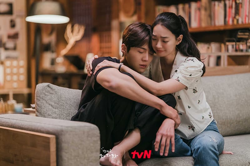 Hometown Cha-Cha-Cha korean drama Shin Min Ah Kim Seon ho