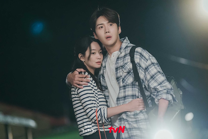 Hometown Cha-Cha-Cha korean drama Shin Min Ah Kim Seon ho