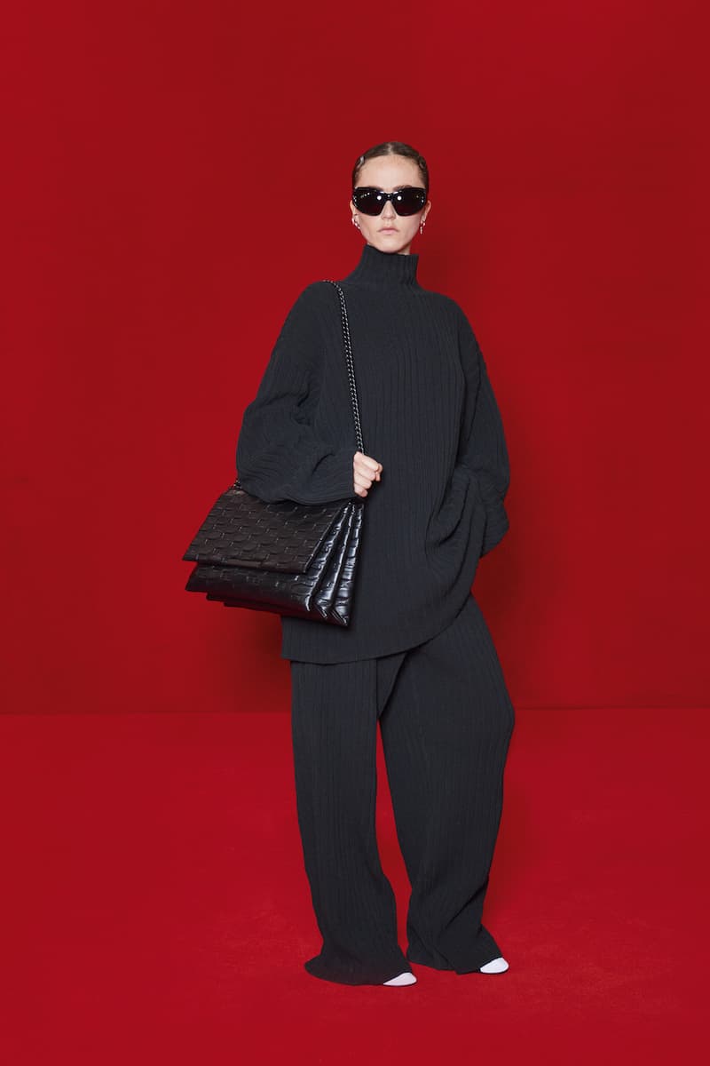 balenciaga red carpet simpsons 2022 ss demna
