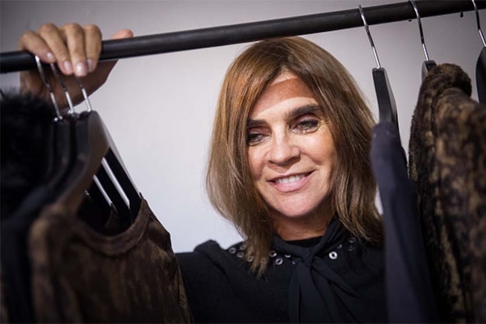 時裝迷一定有聽過的名字:時尚女魔頭 Carine Roitfeld 將於香港舉辦時裝展覽!