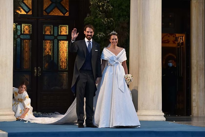 Prince Philippos 與 Princess Nina of Greece 的婚禮上，這襲 Chanel 婚紗就是焦點！