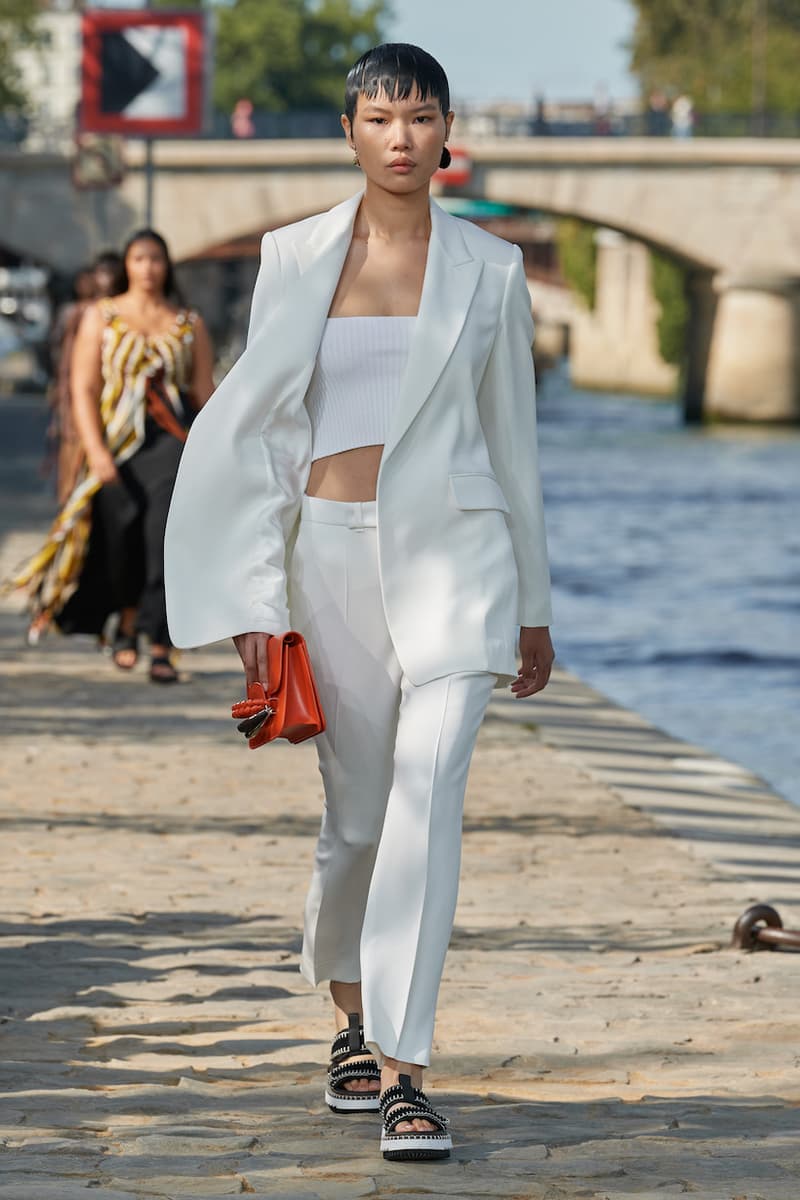 Chloe 2022 SS runway gabriela hearst handbags sustainable