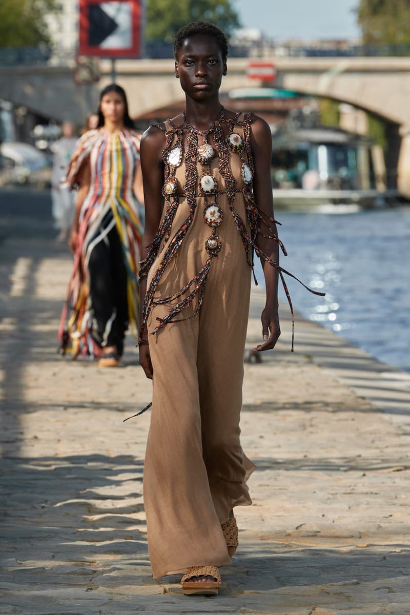 Chloe 2022 SS runway gabriela hearst handbags sustainable
