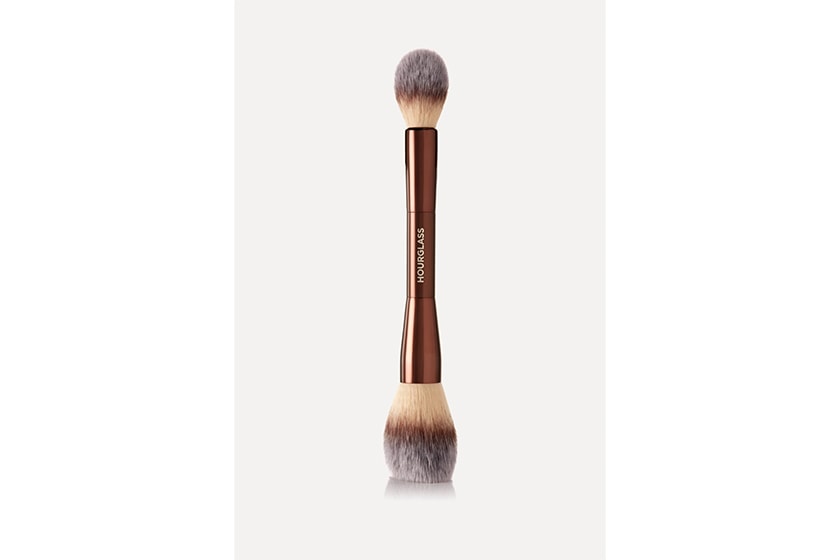 Makeup tips hacks loose powder setting makeup brush makeup artist foundation base makeup