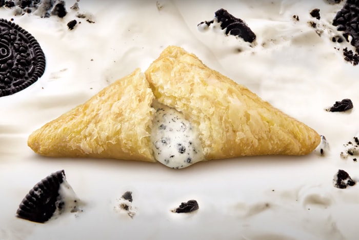 日本 McDonald’s 睽違兩年再度回歸,人氣「三角 Oreo 奶油派」成為熱門話題!