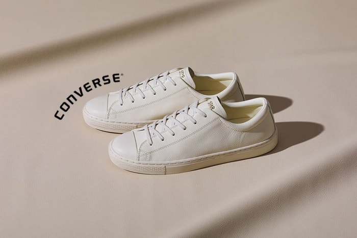 日本女生也心動:這雙淡雅奶油色皮革 Converse 極簡中又與眾不同!