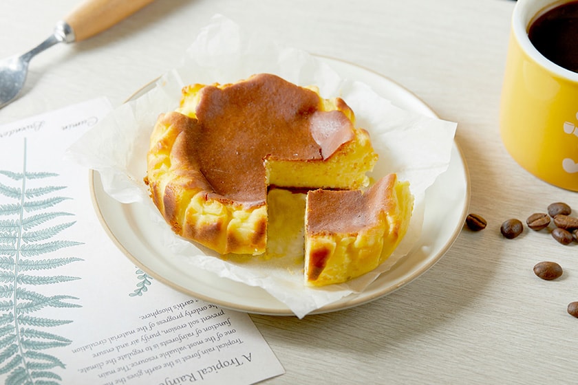 cama cafe 10 cake Saint Honore Mille Crepes Basque Burnt Tiramisu Boston Cream Pie