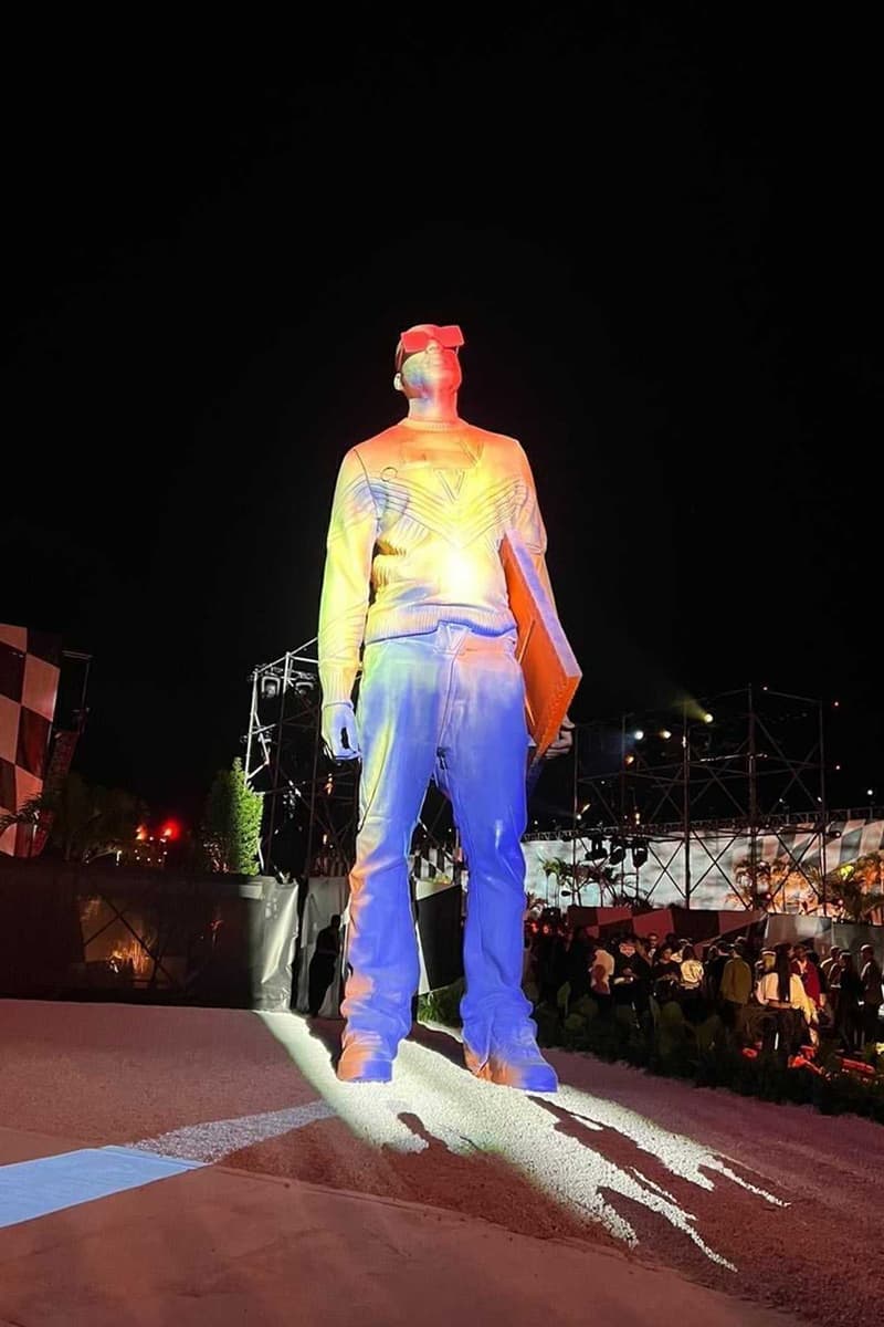 virgil abloh Louis vuitton giant statue spring summer 2022 collection