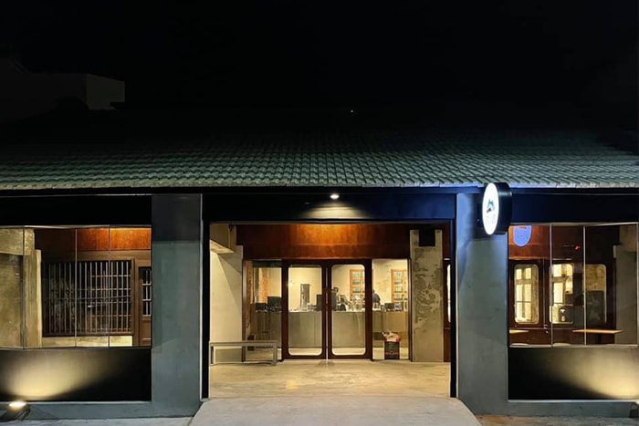 老宅裡的甜品:彰化日治時期的鹽倉,成了時髦的八時神仙草新店!