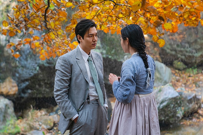 橫跨三國語言史詩之作:李敏鎬回歸主演影集《柏青哥》將在 3 月份登場!