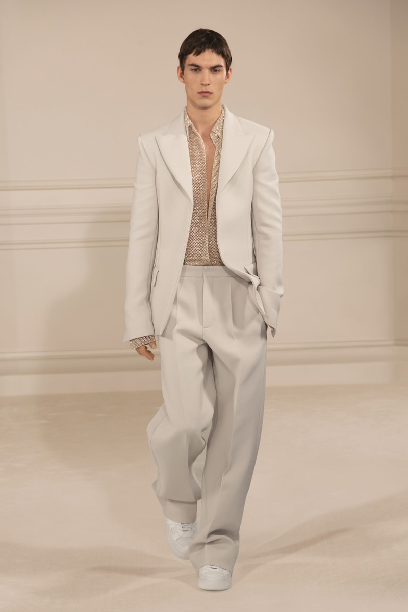 valentino 2022 ss haute couture runway looks details