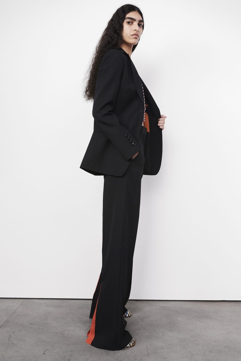 Burberry 2022 pre-fall collection