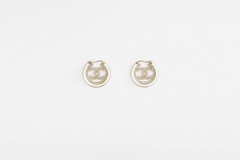 CHANEL earring accessories 2022 cruise collection