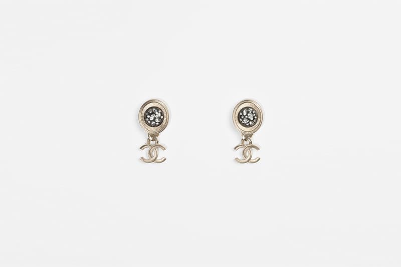 CHANEL earring accessories 2022 cruise collection