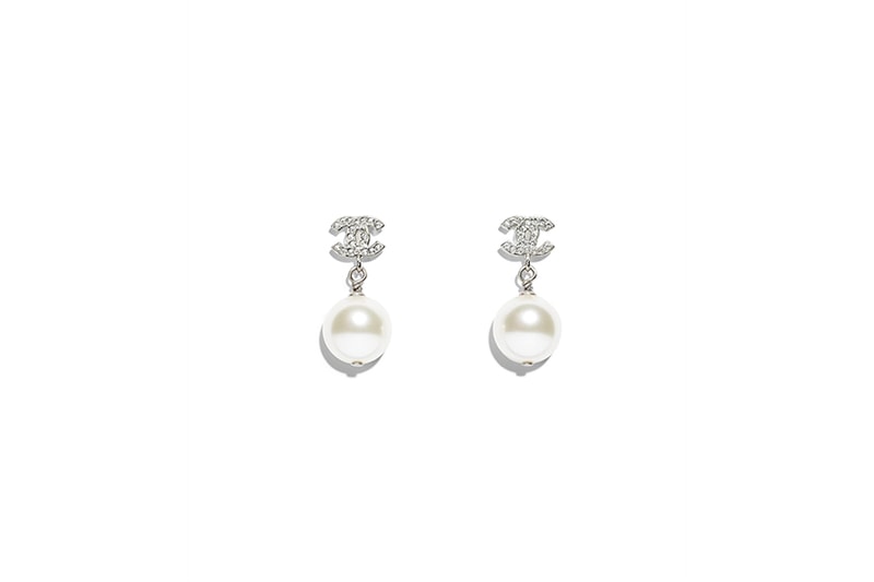 CHANEL earring accessories 2022 cruise collection