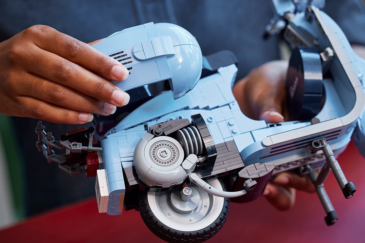 LEGO Vespa Piaggio 125 10298