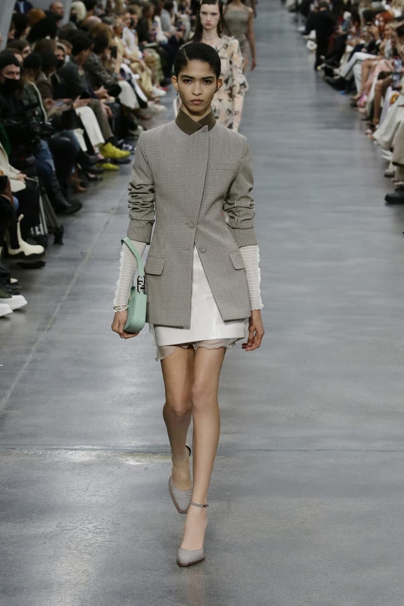 Fendi 2022 FW fashion show runway 