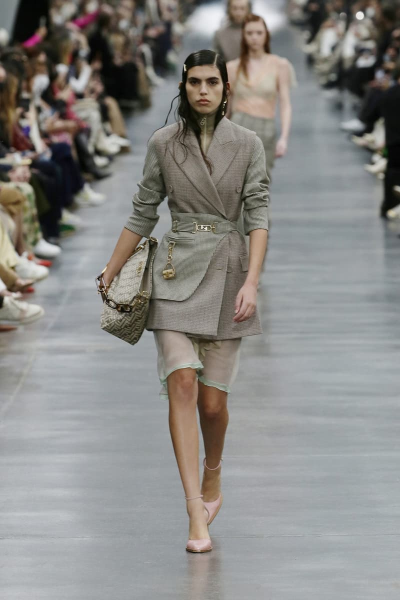 Fendi 2022 FW fashion show runway 