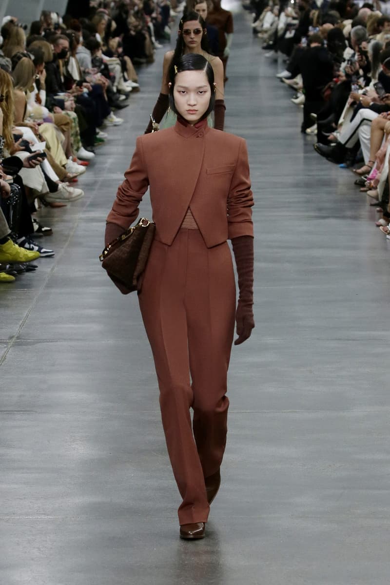 Fendi 2022 FW fashion show runway 