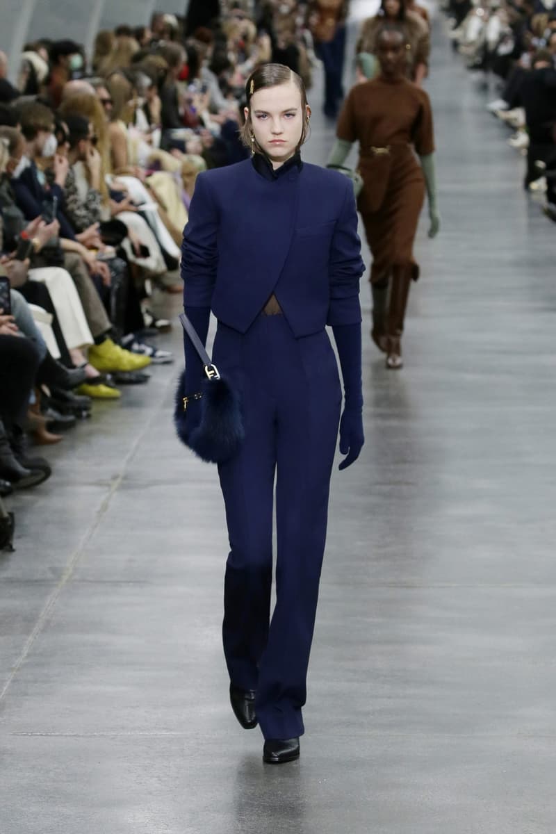 Fendi 2022 FW fashion show runway 