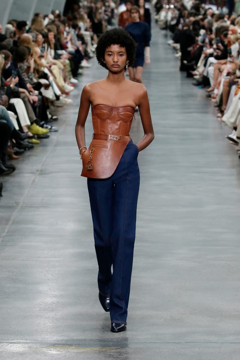 Fendi 2022 FW fashion show runway