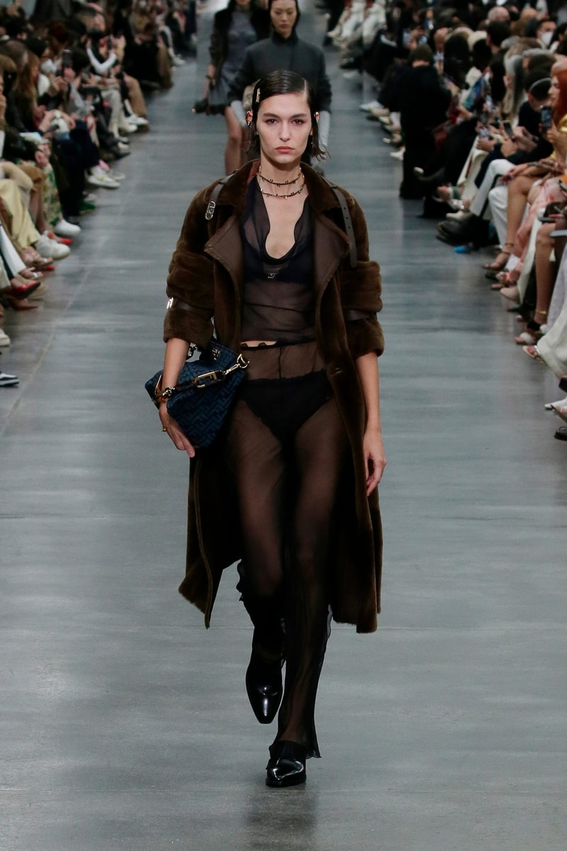 Fendi 2022 FW fashion show runway 