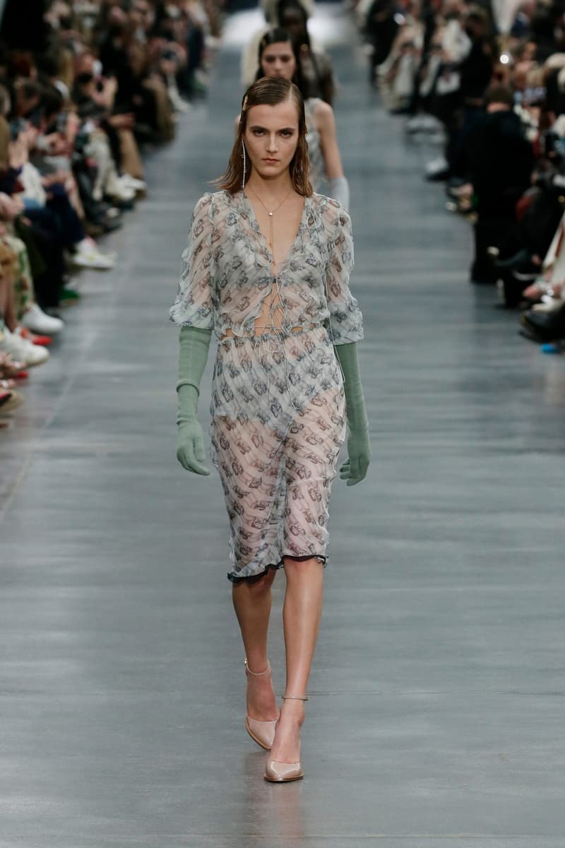Fendi 2022 FW fashion show runway