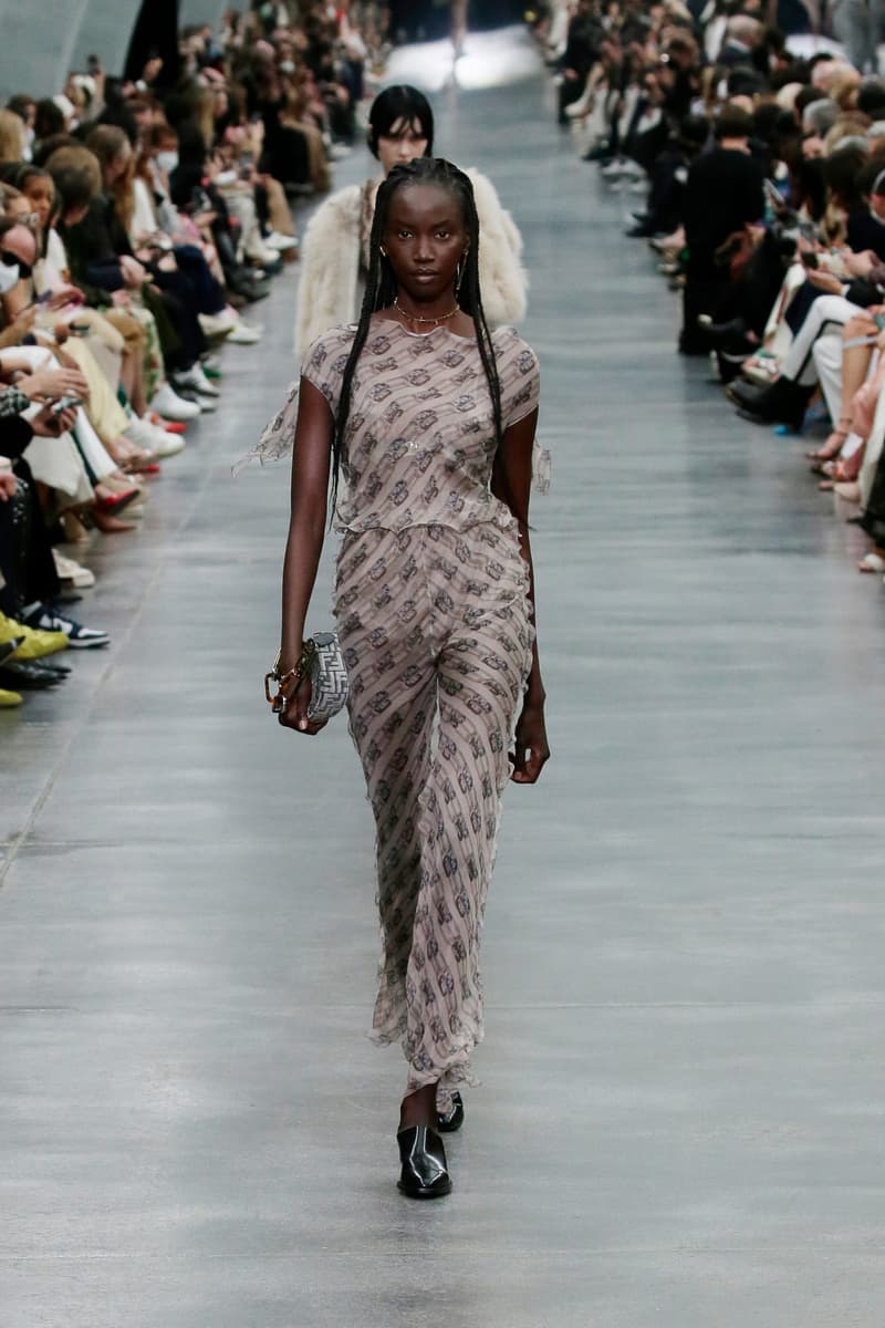 Fendi 2022 FW fashion show runway 