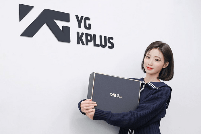 繼 Blackpink 後,YG 簽下一位女新人但是卻惹起韓國網民反感?
