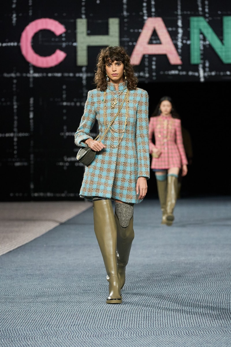 CHANEL 2022FW PFW 