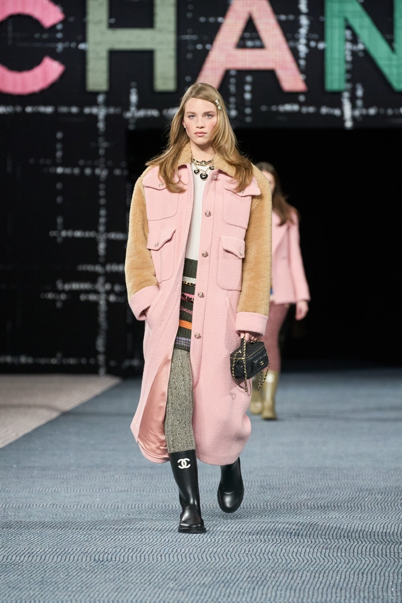 CHANEL 2022FW PFW 