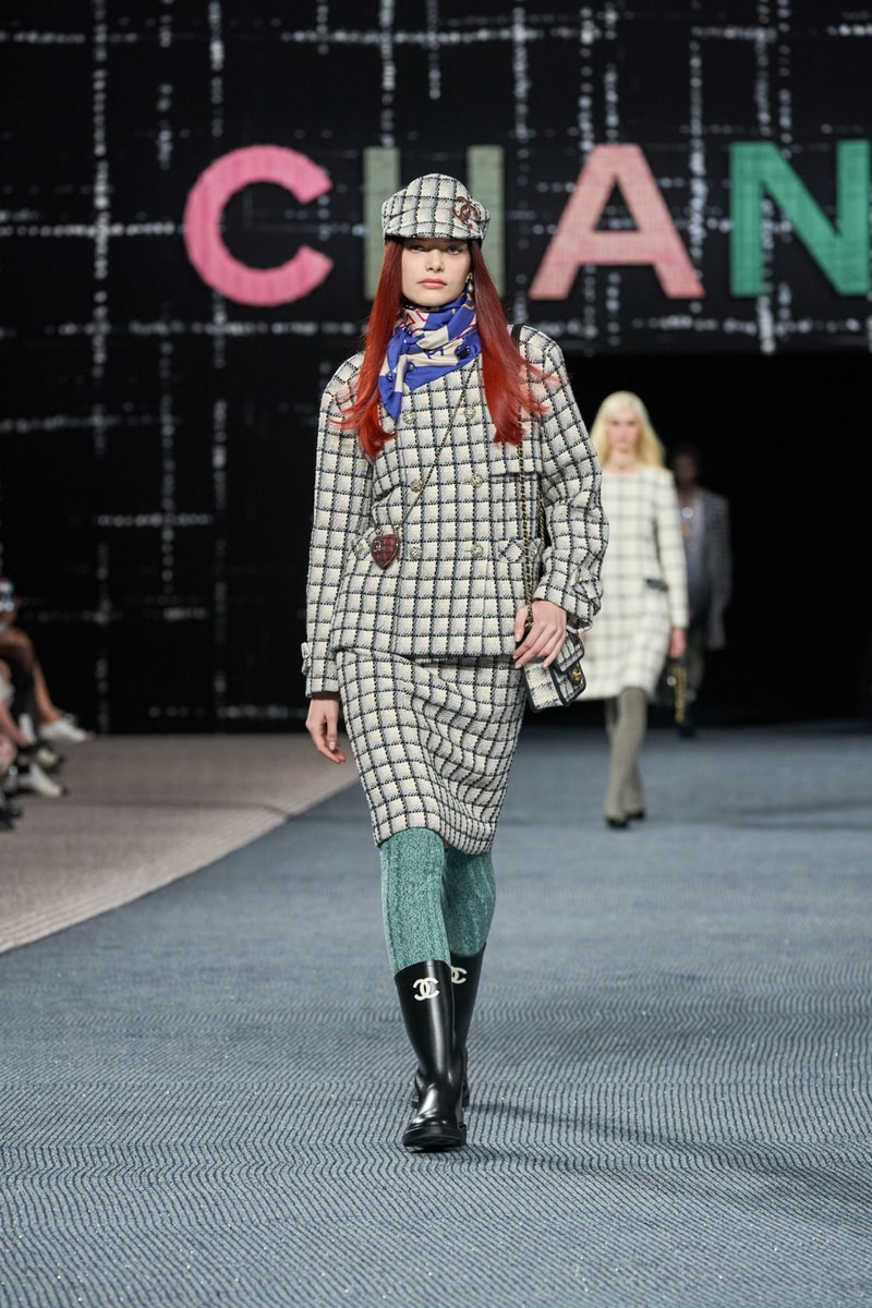 CHANEL 2022FW PFW 