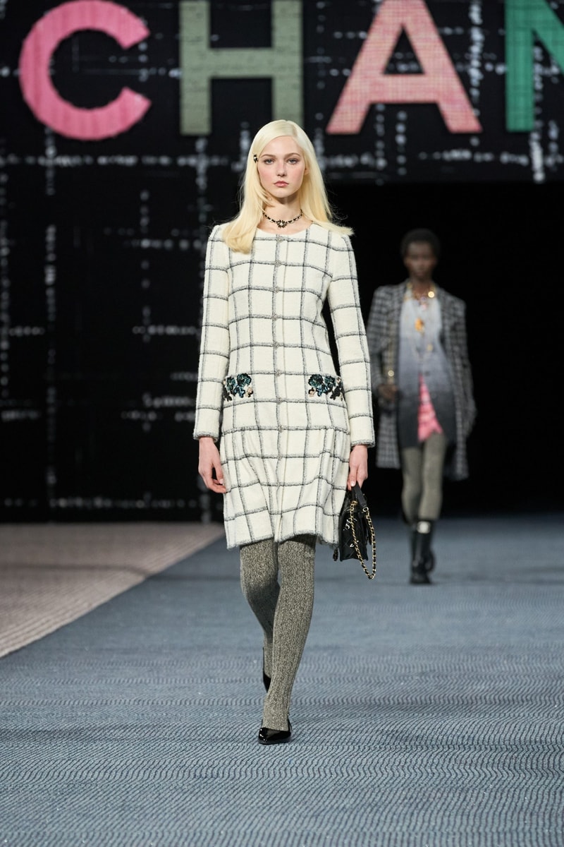 CHANEL 2022FW PFW 