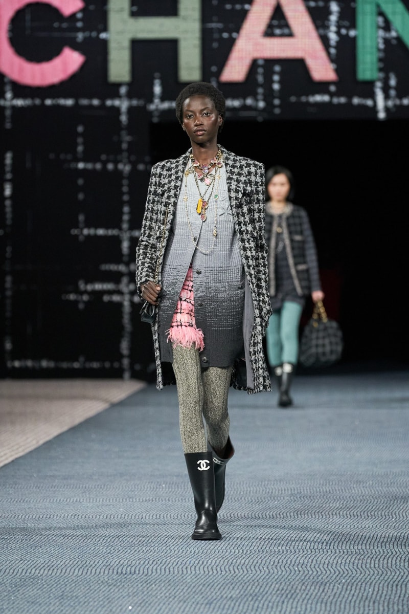 CHANEL 2022FW PFW 