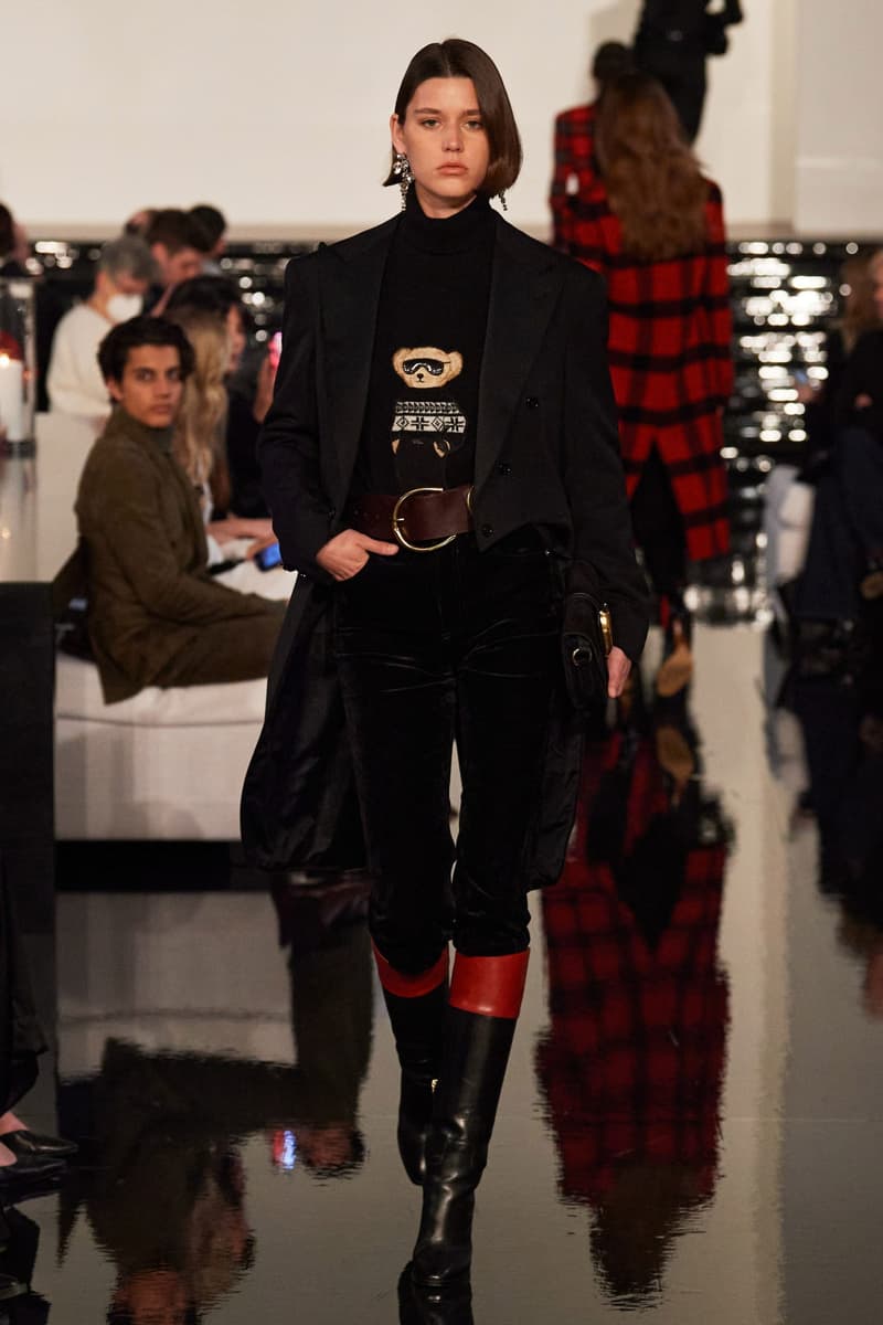 Ralph Lauren 2022FW fashion show runway