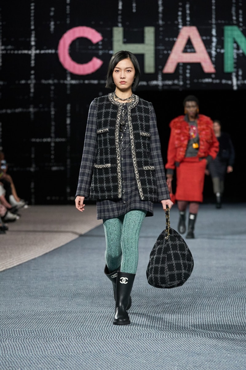 CHANEL 2022FW PFW 