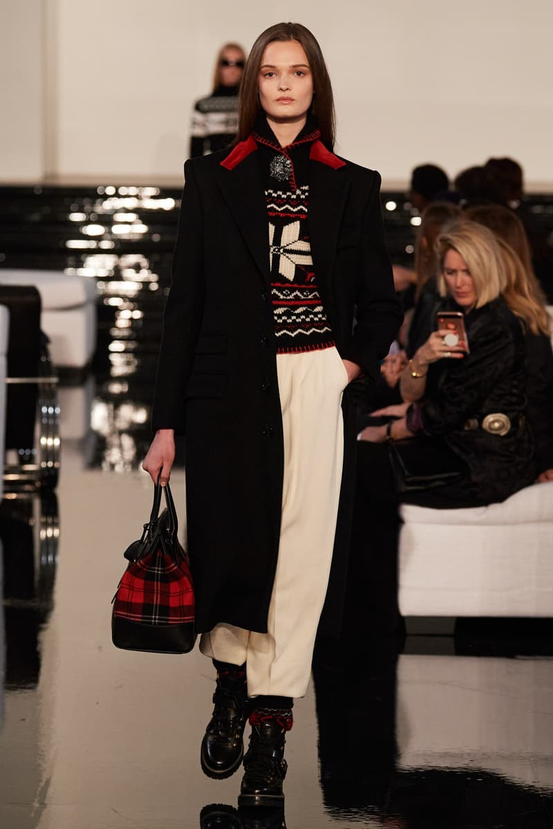 Ralph Lauren 2022FW fashion show runway
