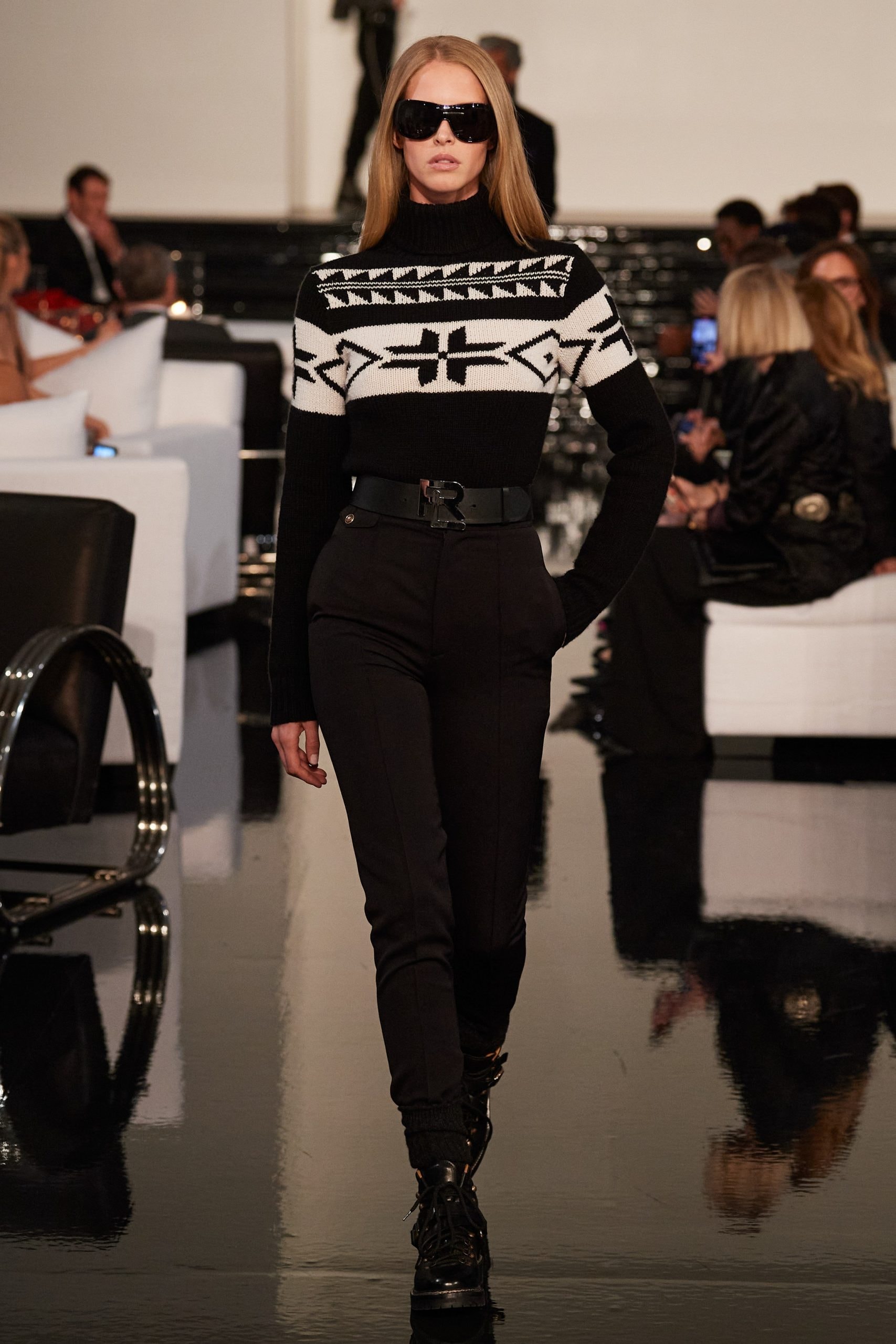 Ralph Lauren 2022FW fashion show runway