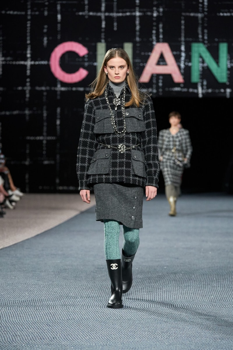 CHANEL 2022FW PFW 