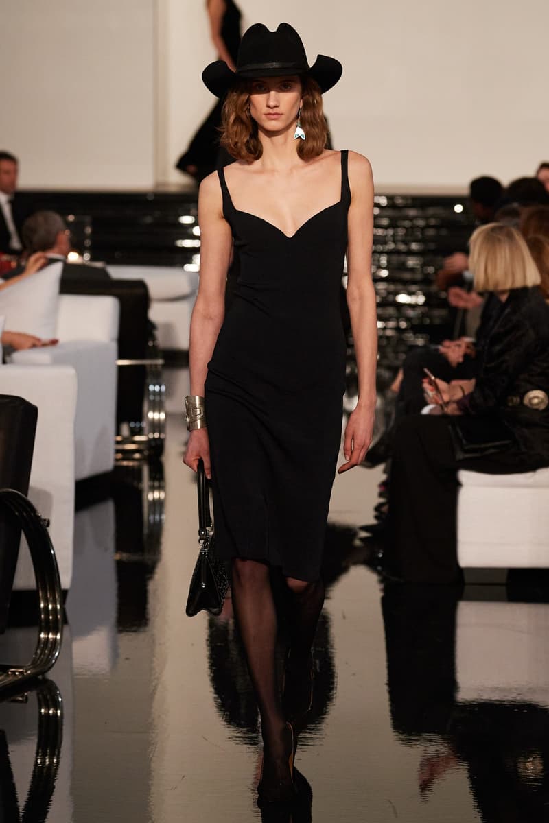 Ralph Lauren 2022FW fashion show runway