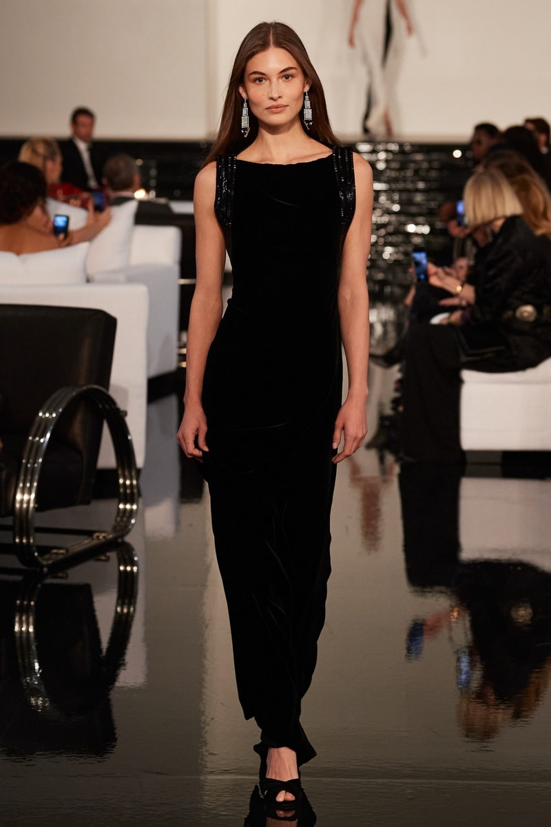 Ralph Lauren 2022FW fashion show runway