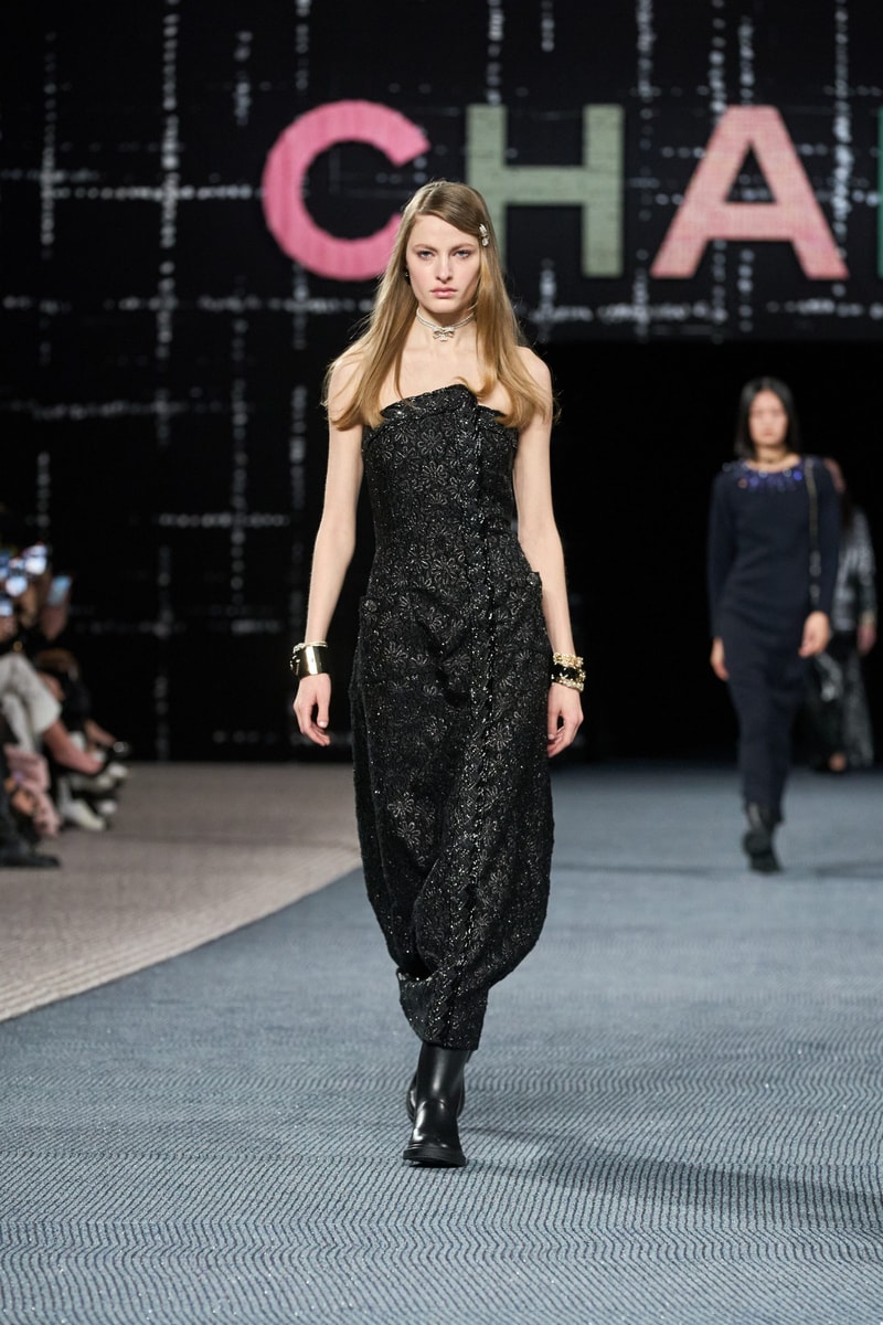CHANEL 2022FW PFW 