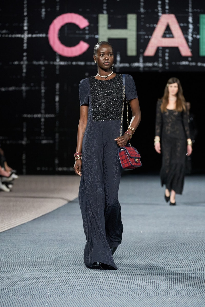 CHANEL 2022FW PFW 